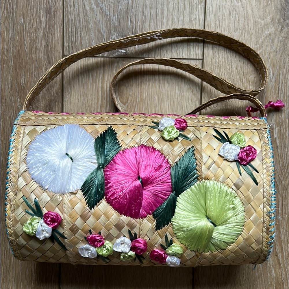 Vintage Rattan Straw Floral Purse Boho Beach